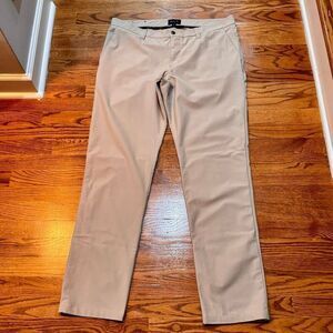 Rye 51 Voyager Chino Pants. Size 38. Tan.